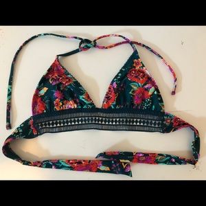 Super cute and comfortable swim suit top